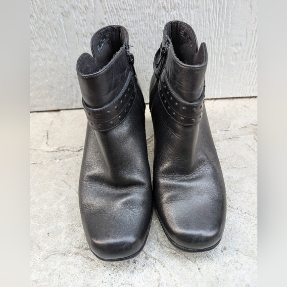 Clarks Bendables Dream Belle Leather Ankle Booties Black 37595 Women's Size 8.5 - Picture 2 of 8